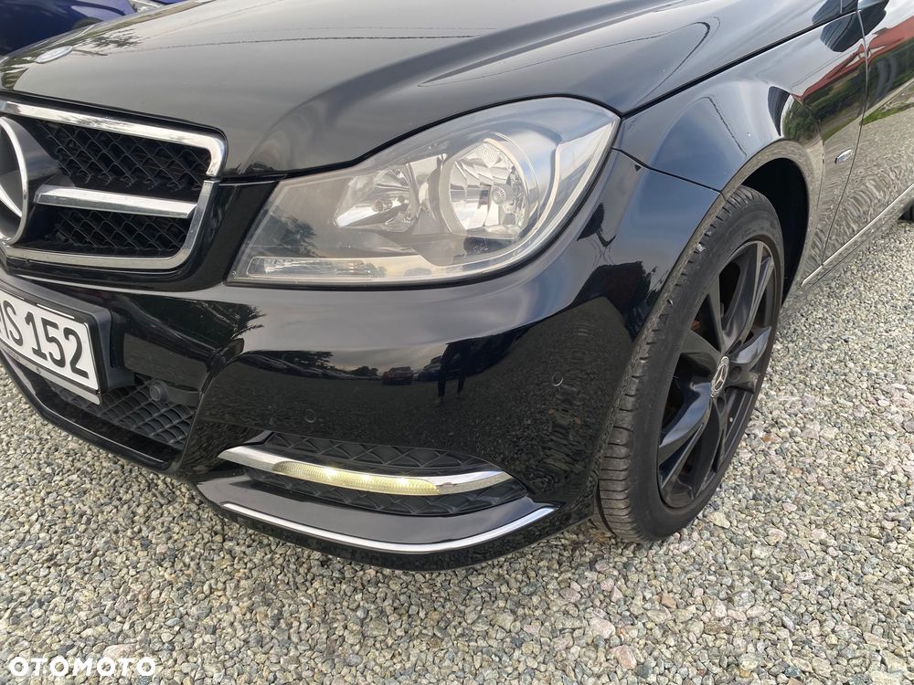 Mercedes-Benz Klasa C 180 CGI Automatik BlueEFFICIENCY Avantgarde - 9