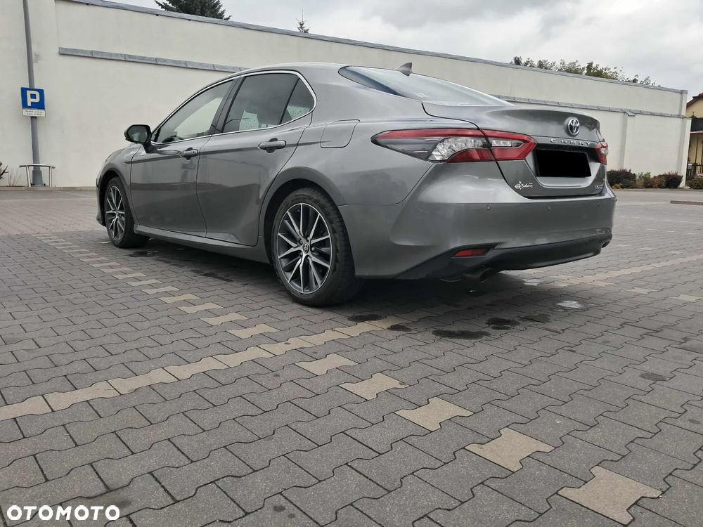 Toyota Camry 2.5 Hybrid Executive CVT - 6