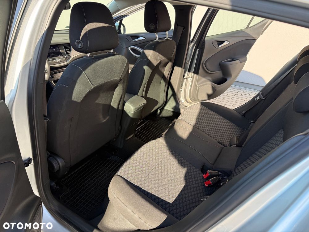 Opel Astra 1.2 T Edition S&S - 22