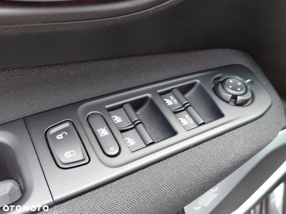 Jeep Renegade - 17