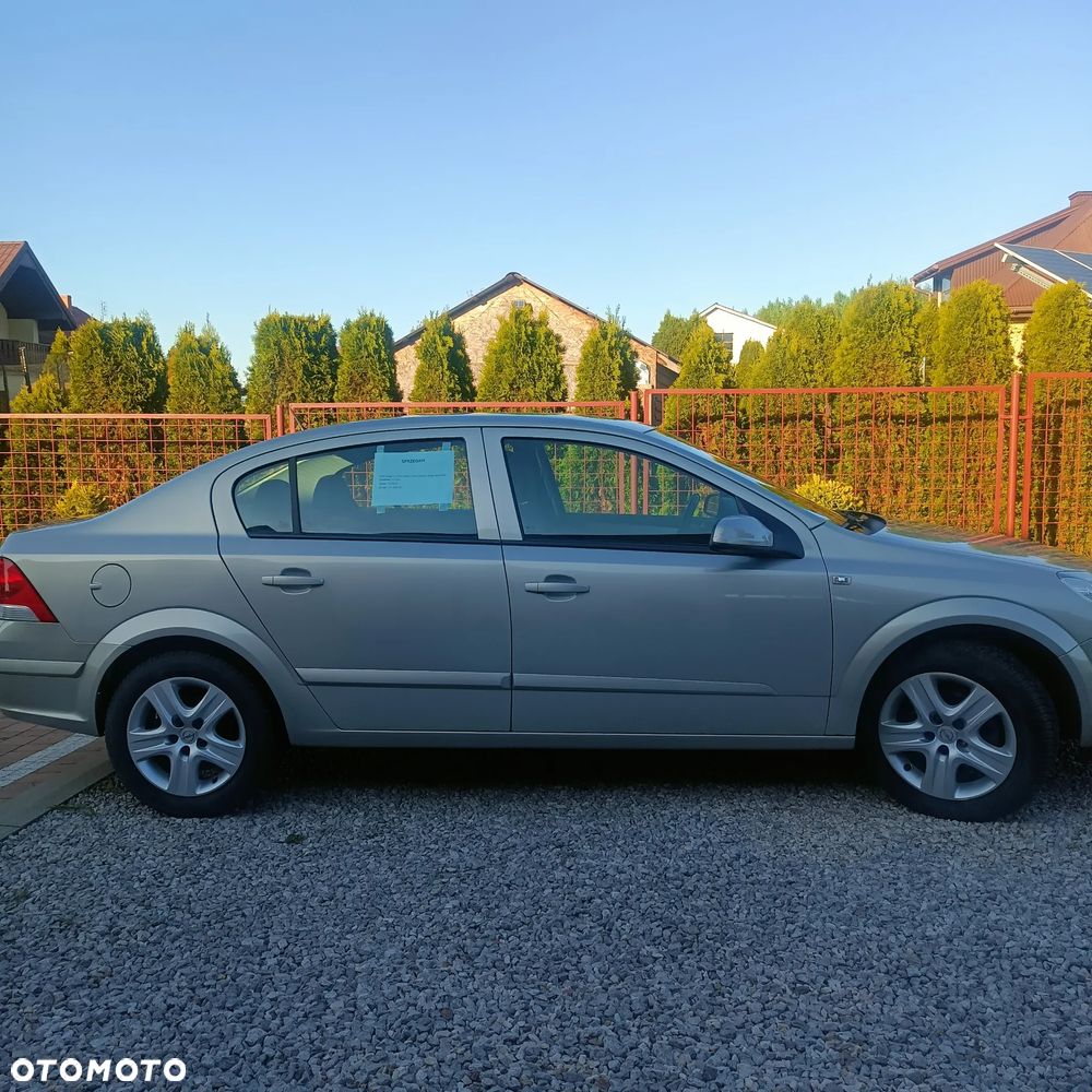 Opel Astra 1.7 CDTI Enjoy - 12