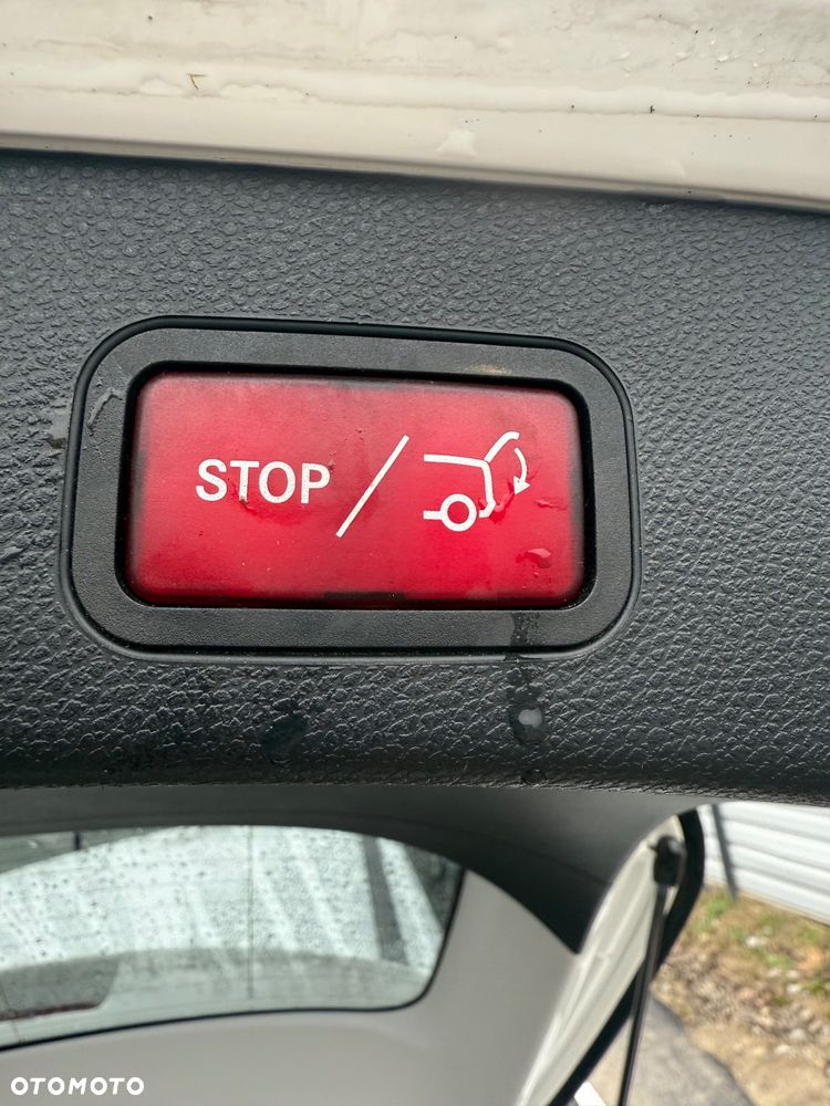 Mercedes-Benz Klasa C 250 9G-TRONIC Exclusive - 15