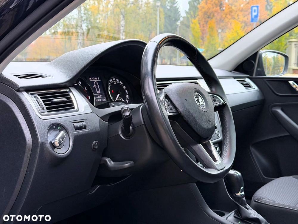 Skoda RAPID 1.4 TSI Edition DSG - 9