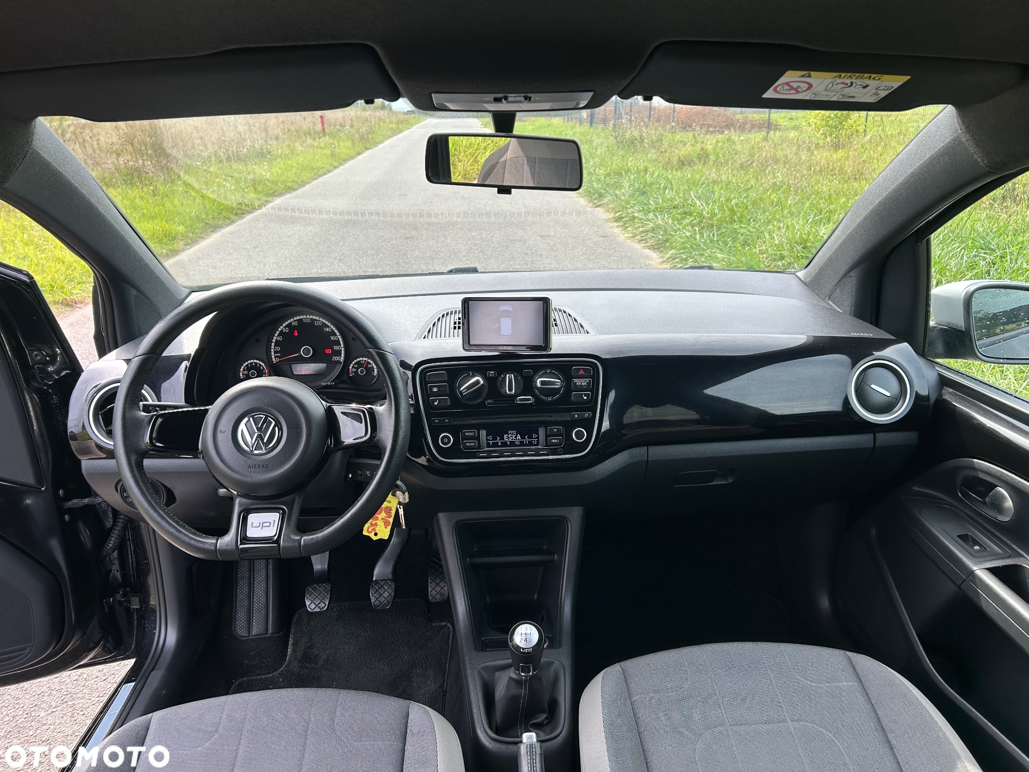 Volkswagen up! 1.0 cross - 21