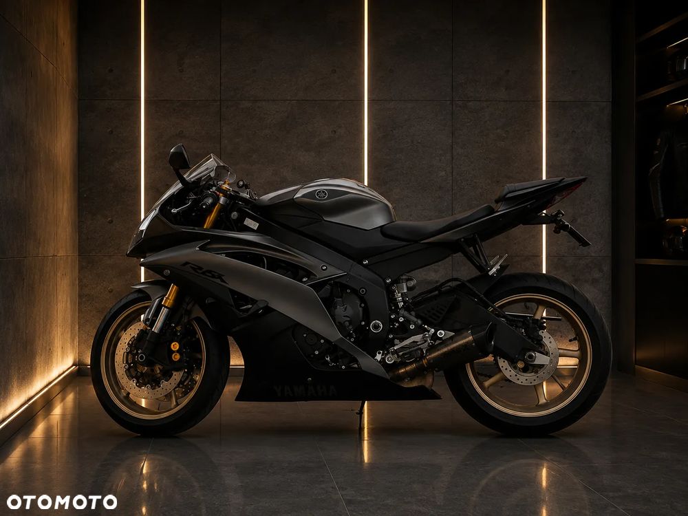 Yamaha R6 - 7