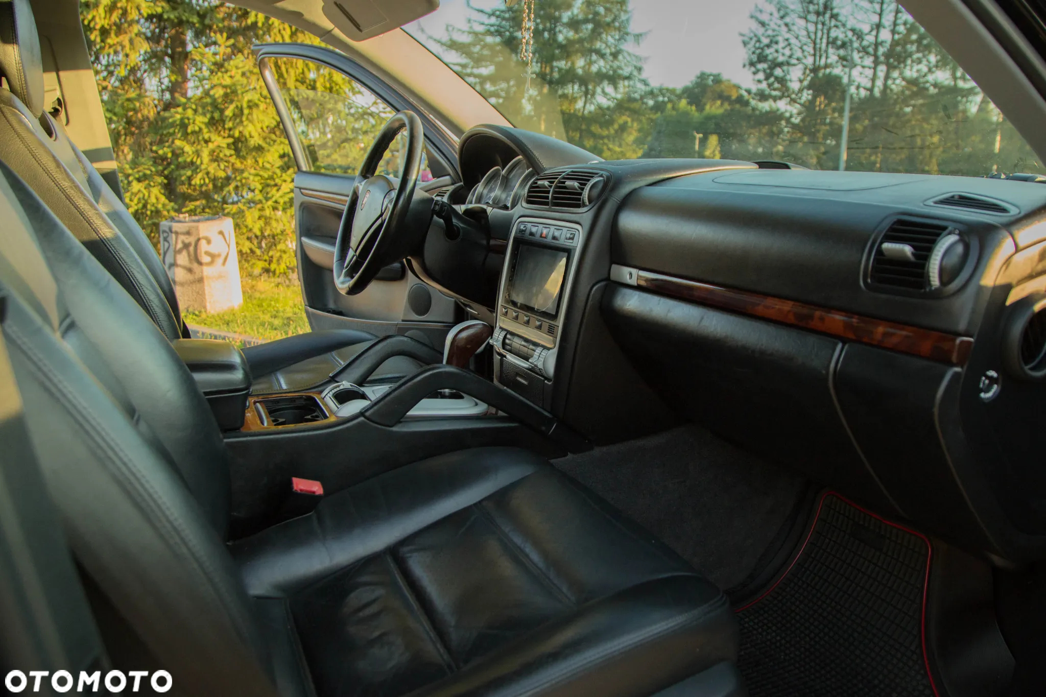 Porsche Cayenne - 17
