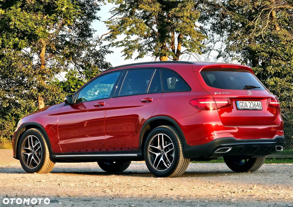 Mercedes-Benz GLC 220 d 4-Matic - 2