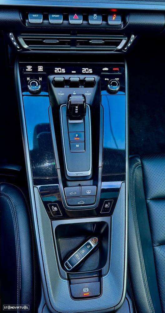 Porsche 911 (992) Carrera PDK - 11