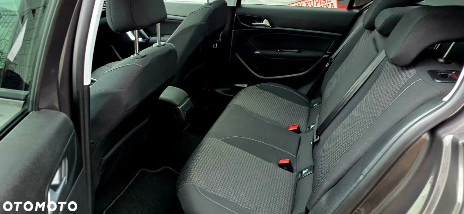 Peugeot 308 1.2 PureTech Allure S&S - 16