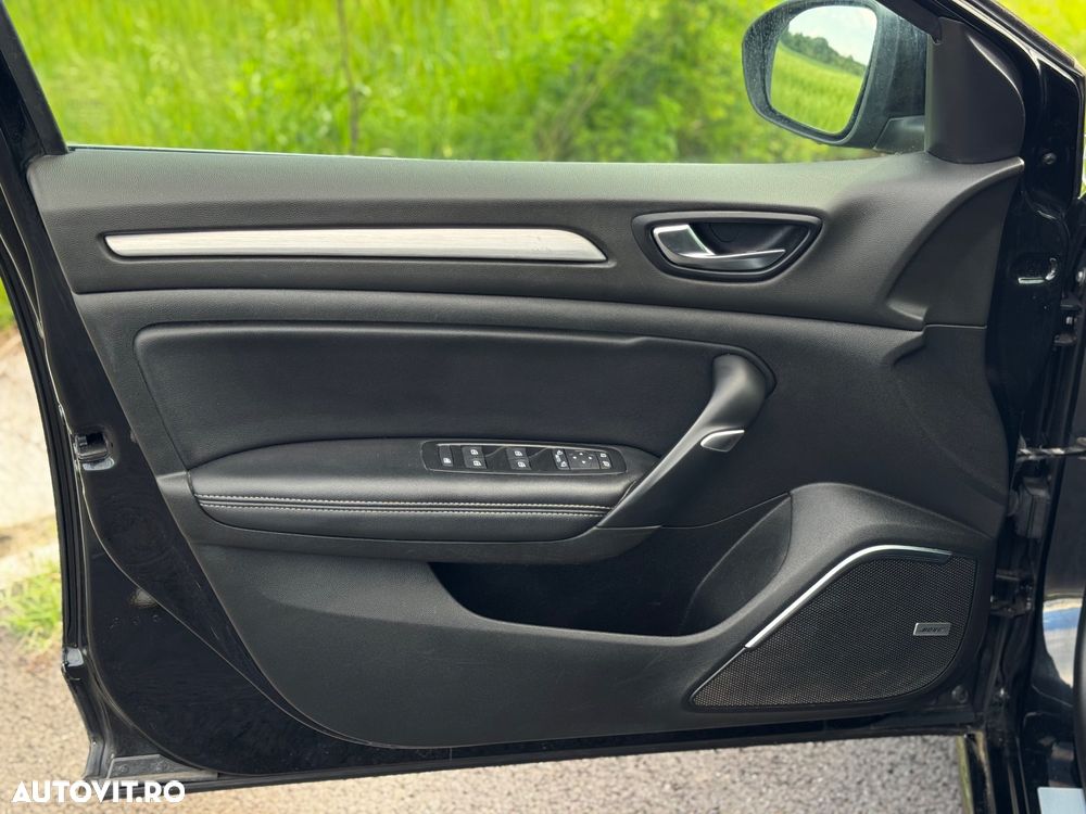 Renault Megane ENERGY TCe 160 EDC BOSE EDITION - 26