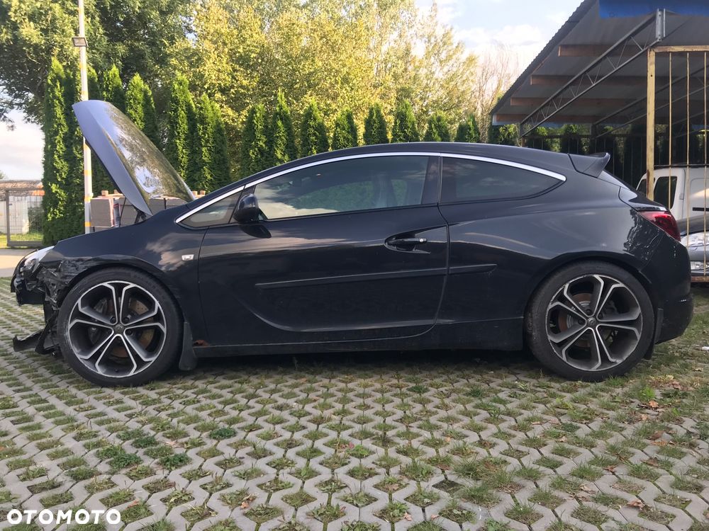 Opel Astra OPC - 7