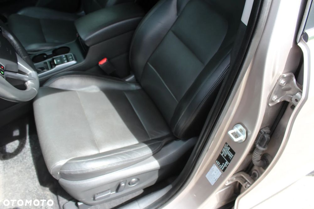 Hyundai Tucson blue 1.7 CRDi 2WD DCT Premium - 32