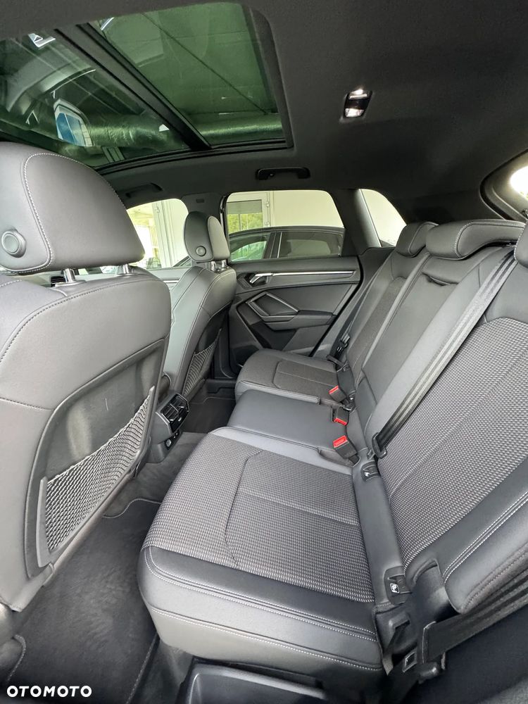 Audi Q3 35 TFSI mHEV S-Line S tronic - 14
