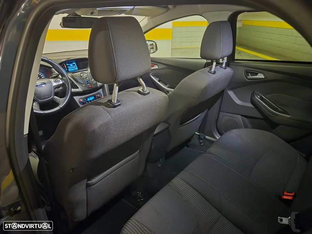 Ford Focus SW 1.6 TDCi Titanium Best - 27