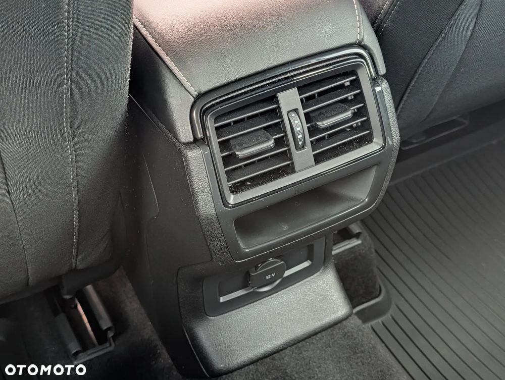 Skoda Karoq 1.5 TSI ACT Sportline DSG - 14