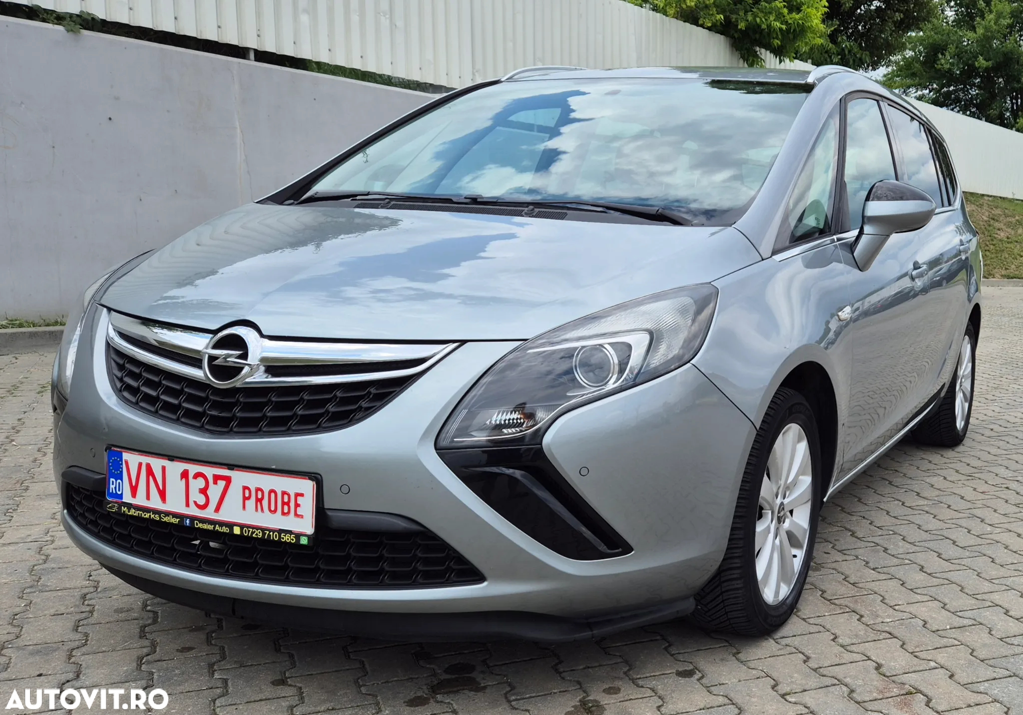 Opel Zafira Tourer 2.0 CDTI ecoFLEX Start/Stop Edition - 2
