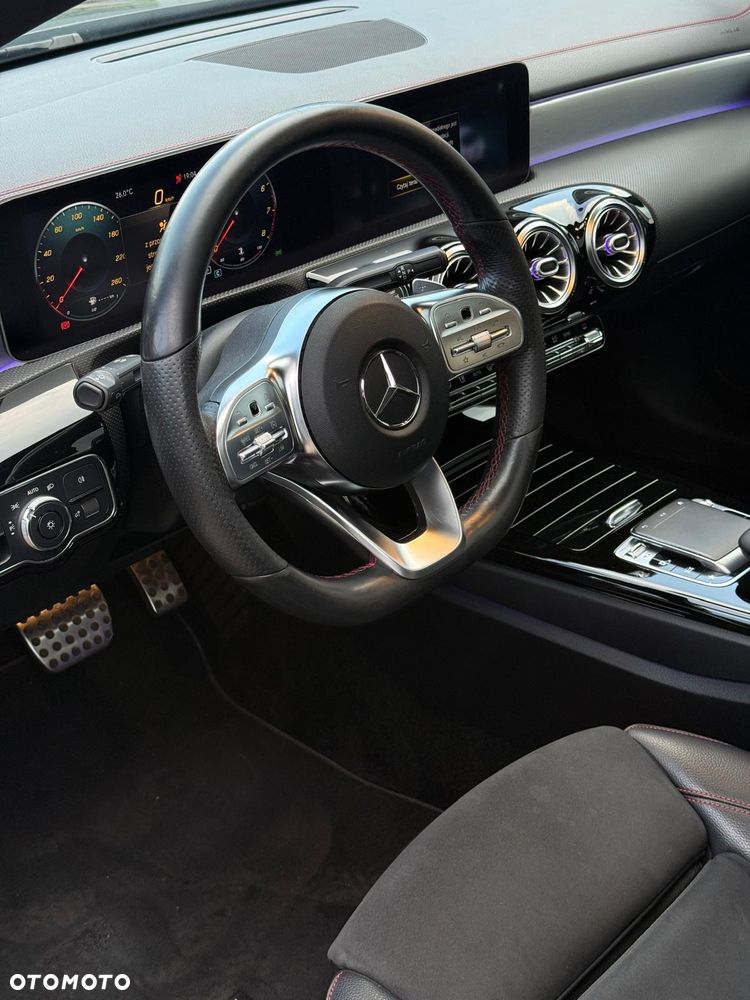 Mercedes-Benz CLA 250 AMG Line 7G-DCT - 17