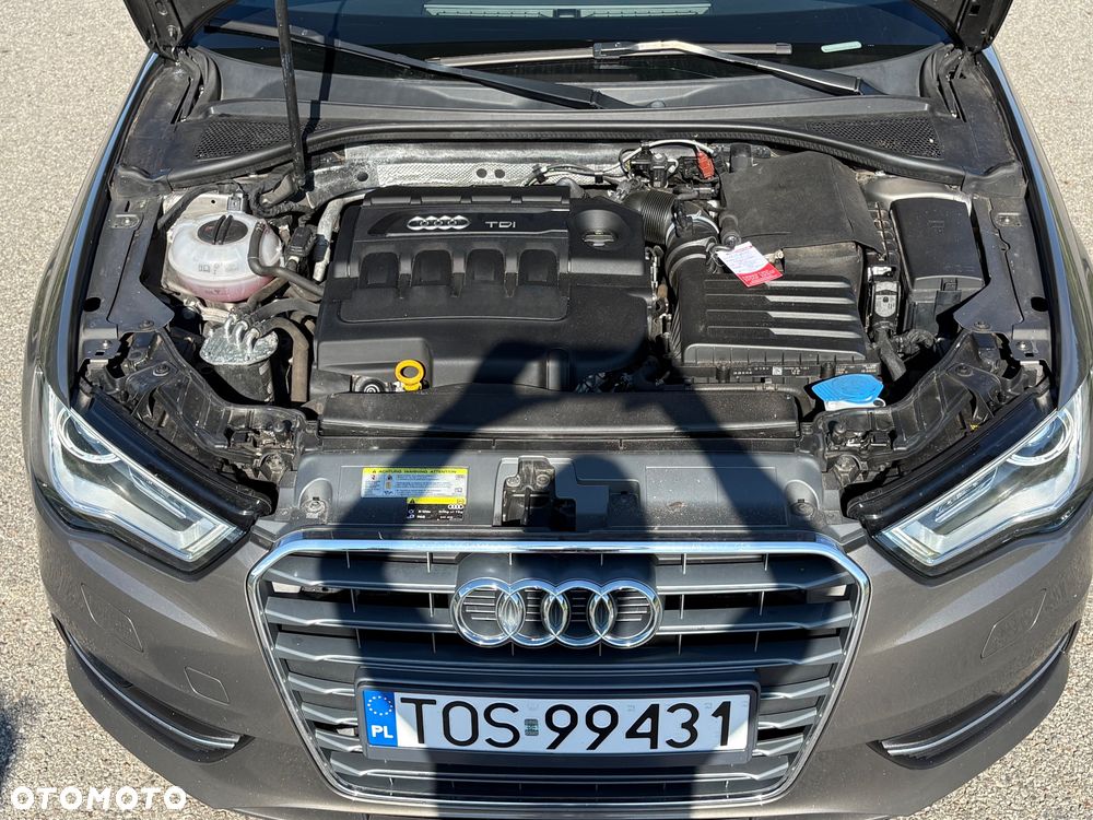 Audi A3 Sportback 2.0 TDI S tronic - 11