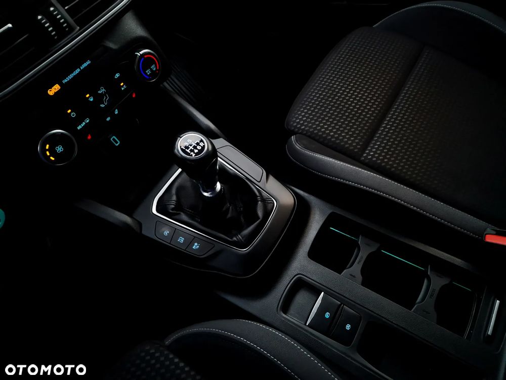 Ford Focus SW 1.0 EcoBoost Titanium - 13