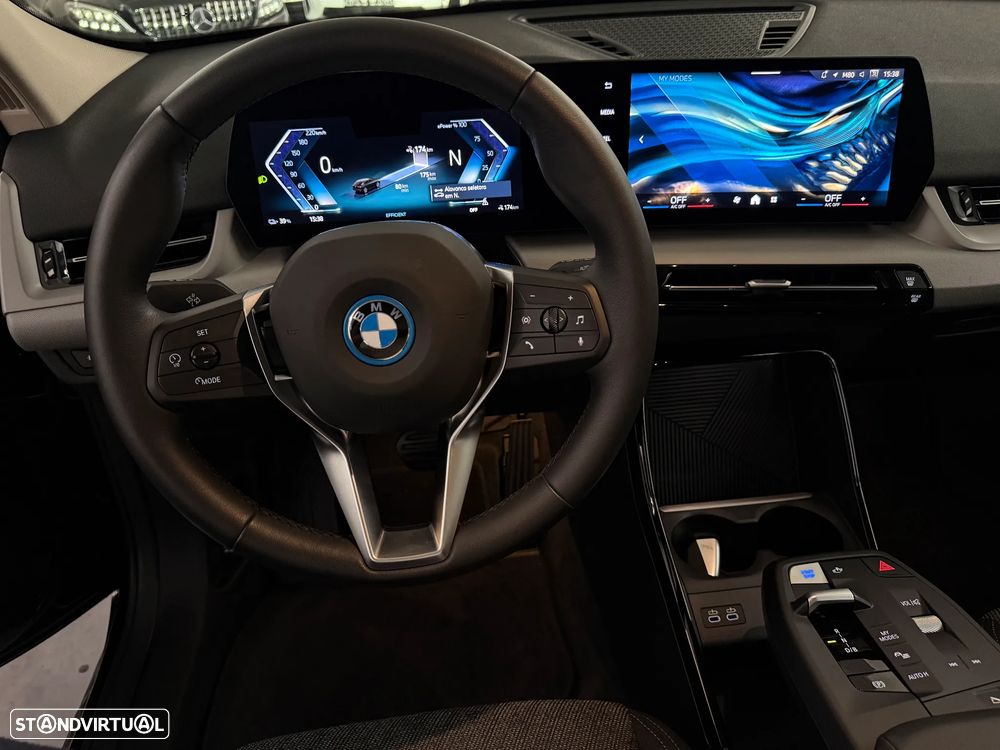 BMW iX2 - 23