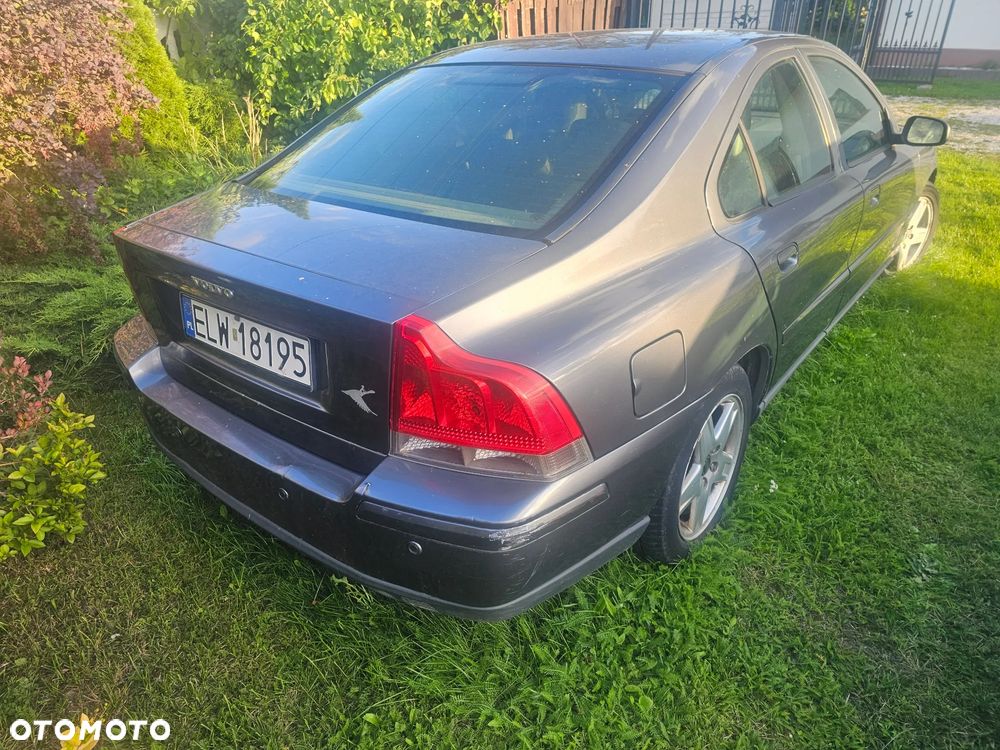 Volvo S60 2.4 D - 13