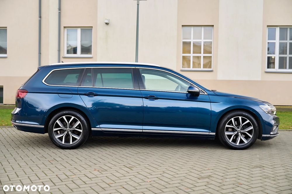 Volkswagen Passat - 17