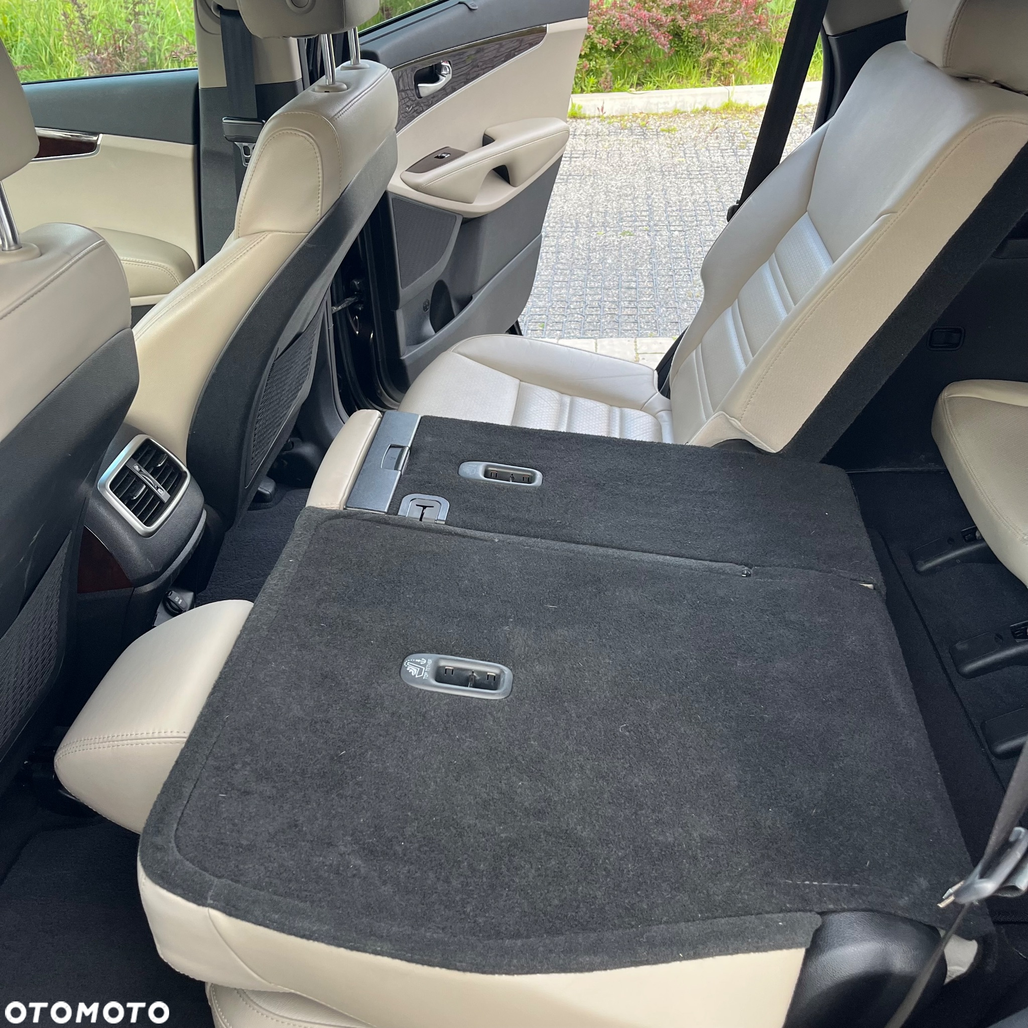 Kia Sorento - 11
