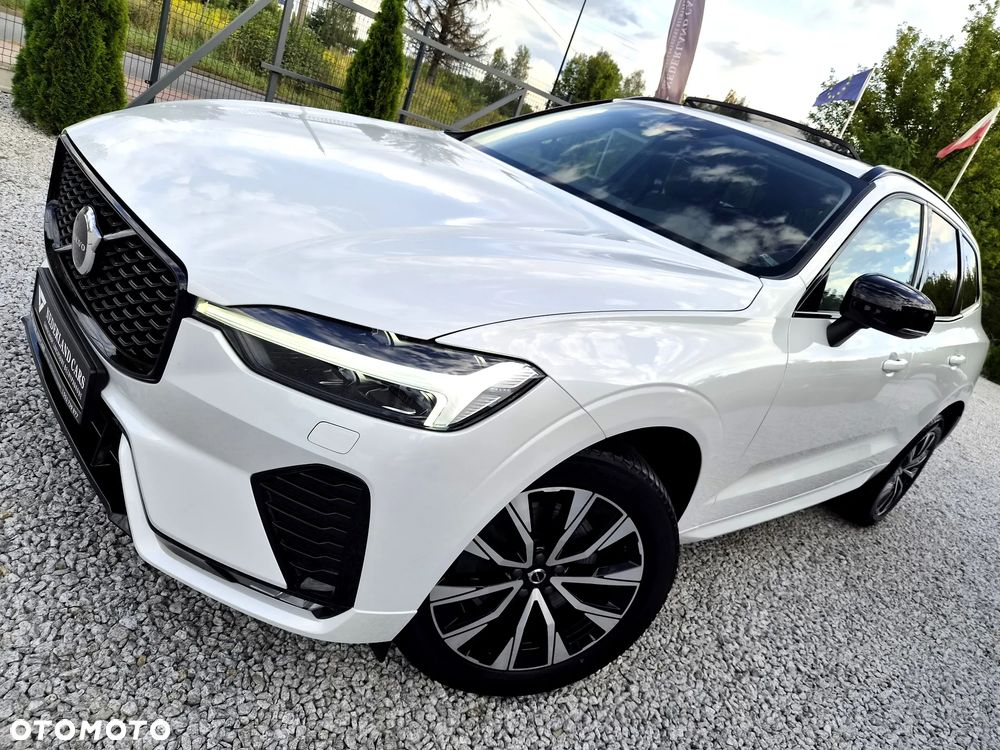 Volvo XC 60 B4 D Plus Dark - 30