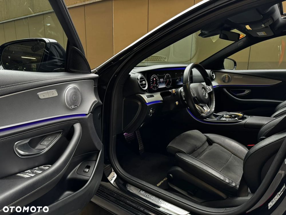 Mercedes-Benz Klasa E 220 d T 9G-TRONIC AMG Line - 13