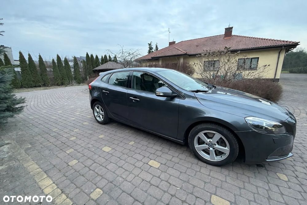 Volvo V40 - 9