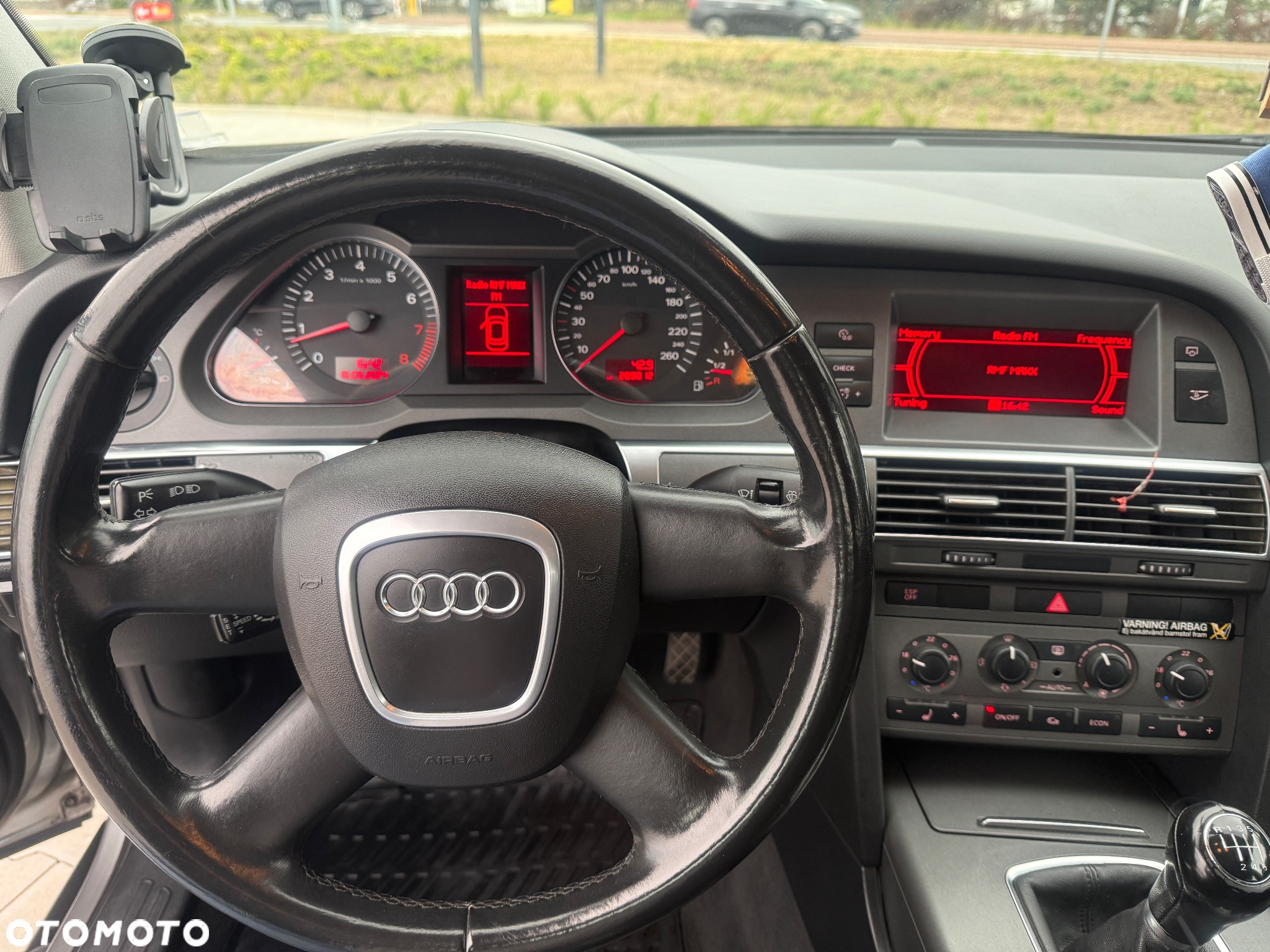 Audi A6 2.4 - 8