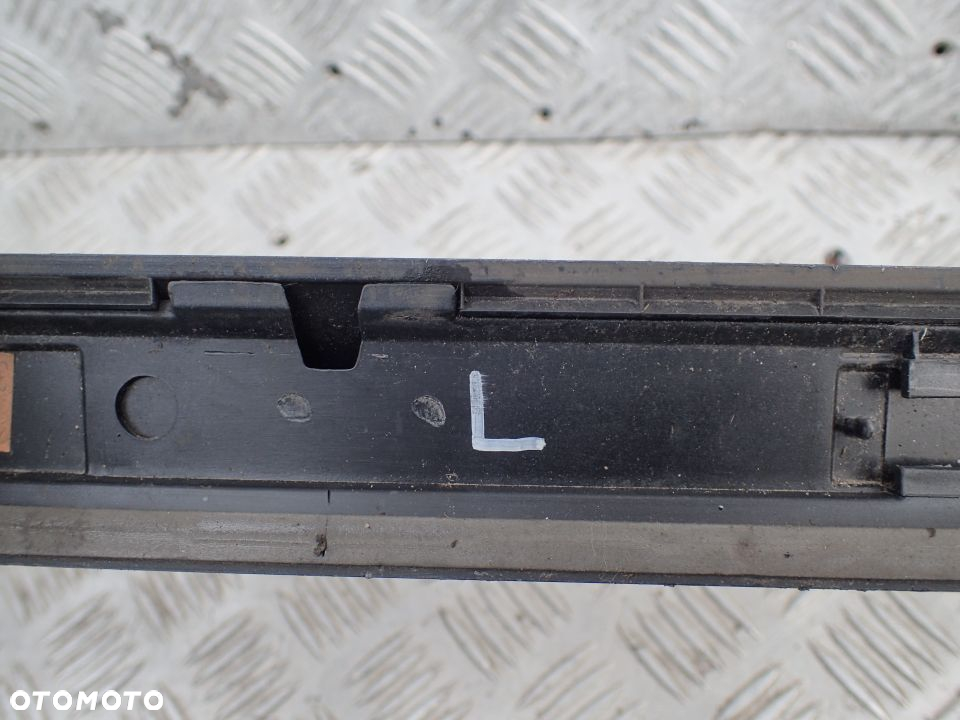 AUDI A4 B8 LISTWA PROGOWA LEWA 8K0854931A RADOM - 3
