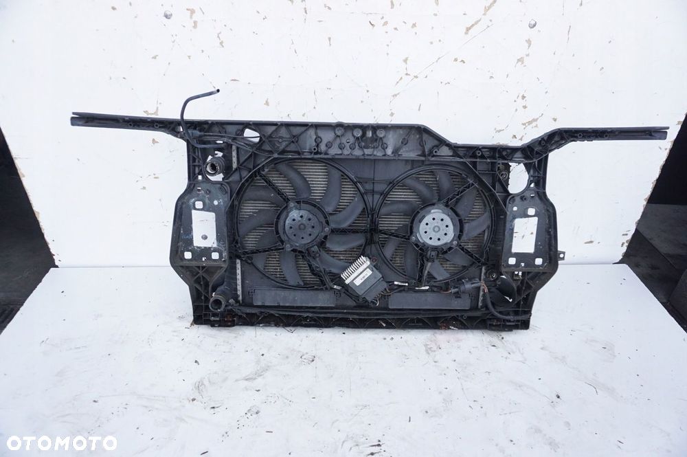 WZMOCNIENIE CHŁODNICE PAS AUDI A4 B8 2.0 TDI AT - 2