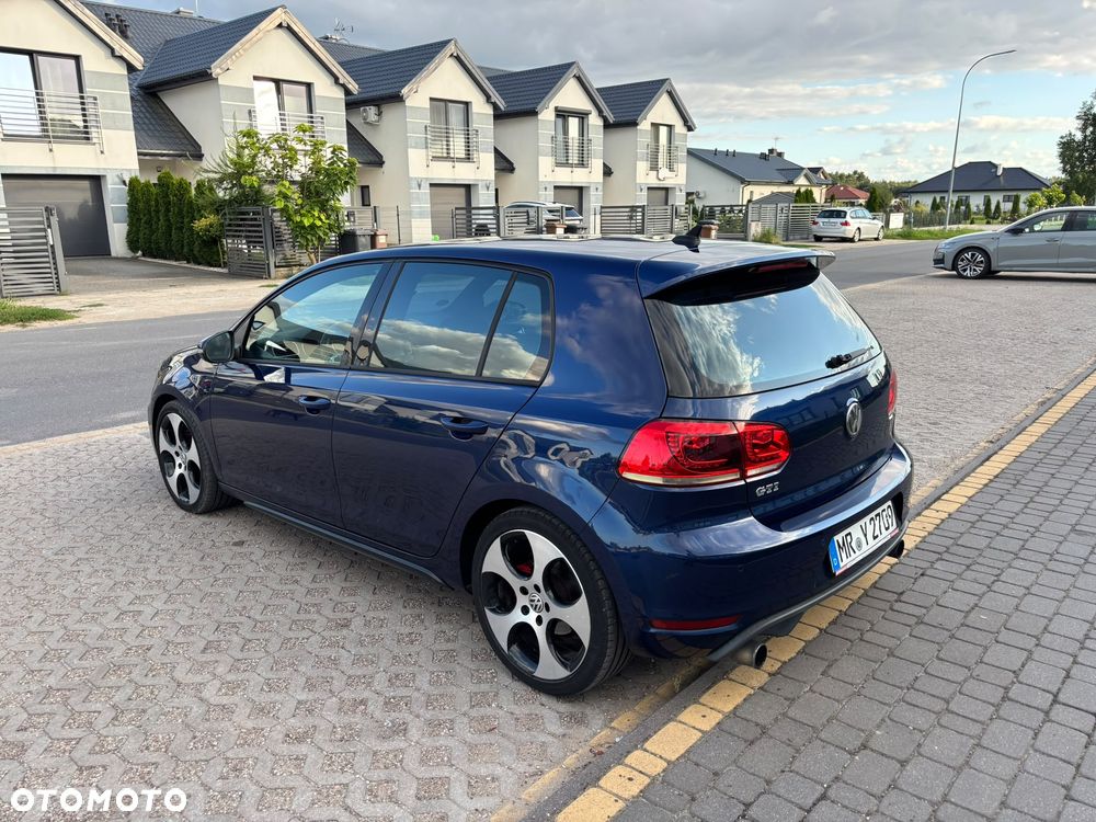 Volkswagen Golf 2.0 TSI GTI - 4
