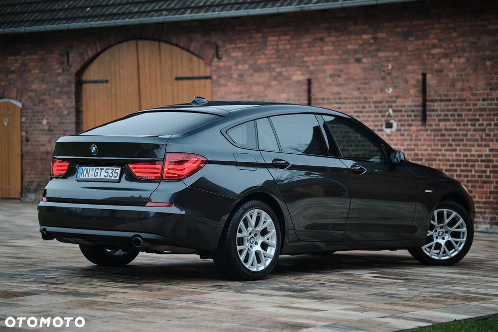 BMW 5GT 535i - 35