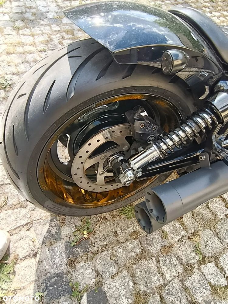 Harley-Davidson V-Rod Night Rod - 8