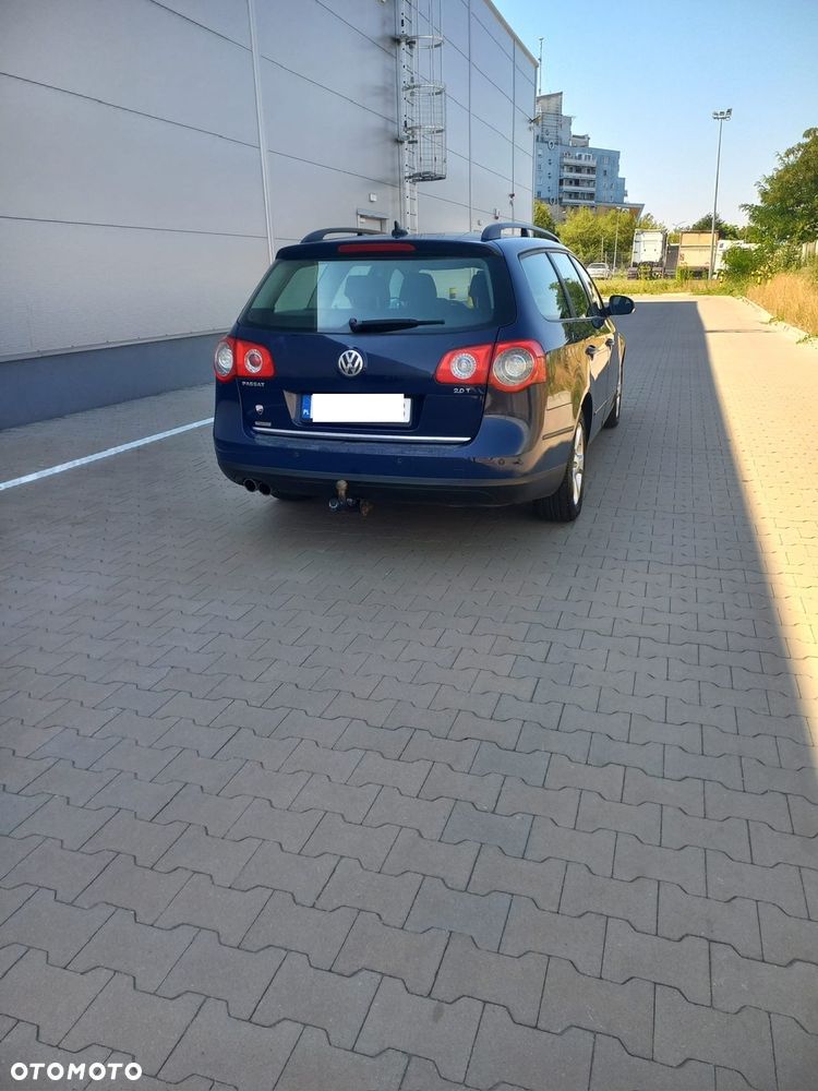 Volkswagen Passat - 8