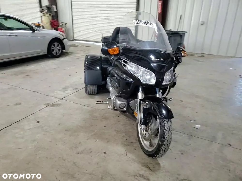 Honda GL - 7