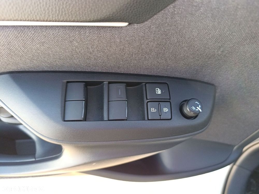 Toyota Yaris - 26