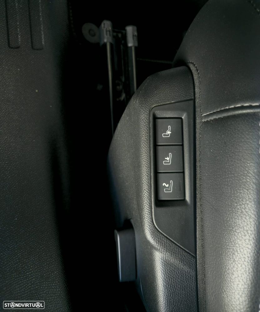 Citroën C4 PureTech 130 Stop&Start EAT8 SHINE - 13