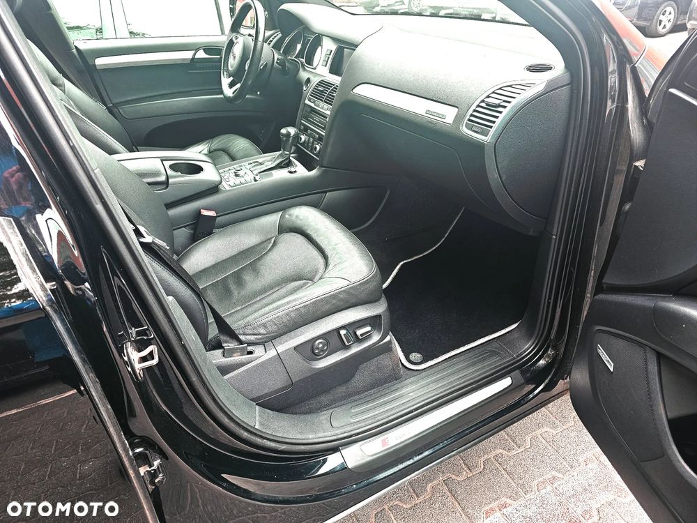 Audi Q7 - 10