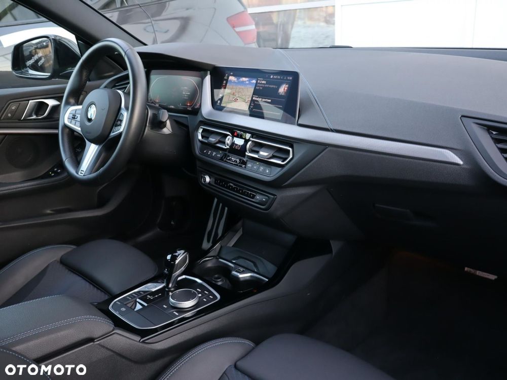 BMW Seria 2 218i M Sport - 7