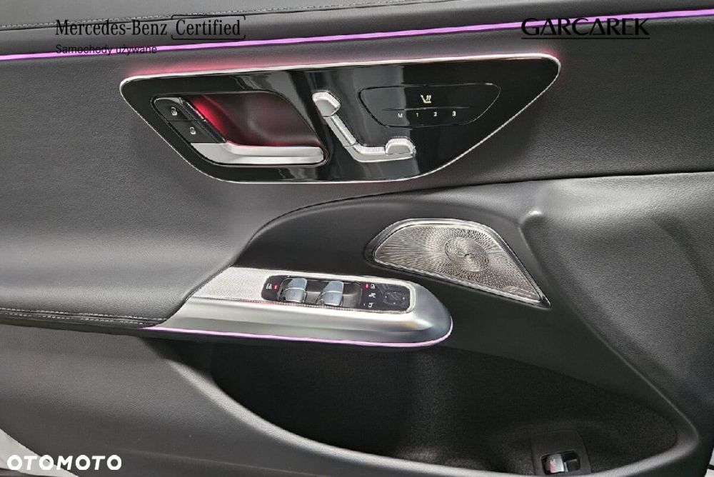 Mercedes-Benz Klasa E - 21