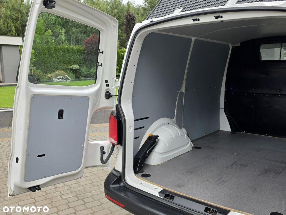 Volkswagen Transporter - 13