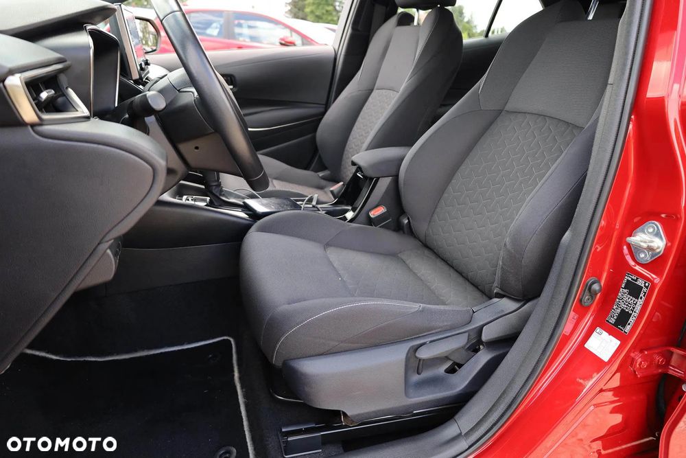 Toyota Corolla 1.8 Hybrid Comfort - 32