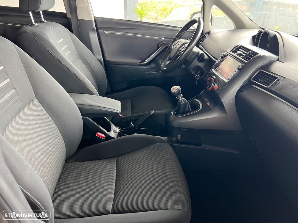 Toyota Verso 1.6 D-4D Exclusive+GPS - 18