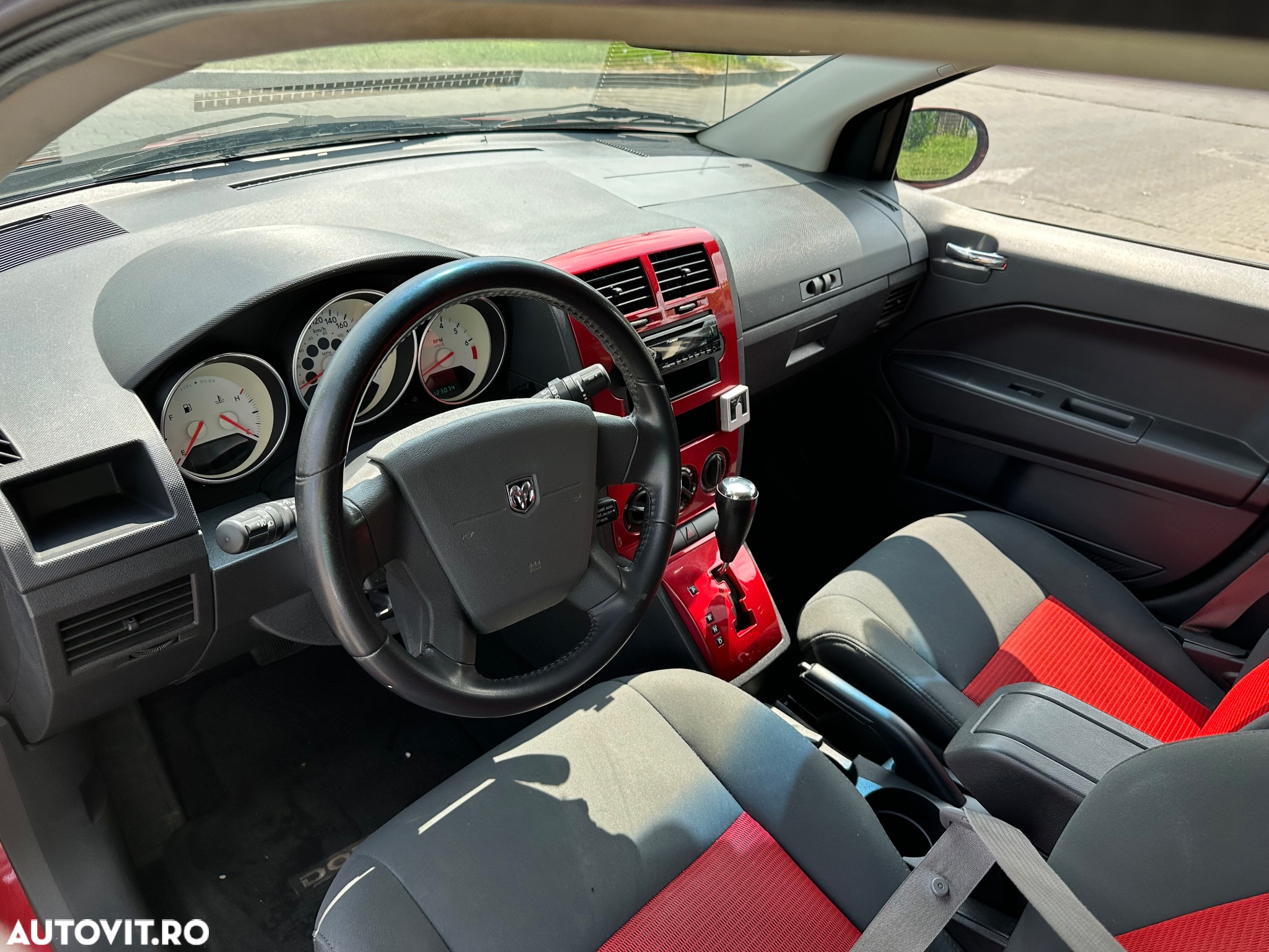 Dodge Caliber - 17