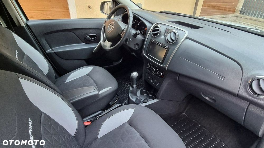 Dacia Sandero Stepway - 12