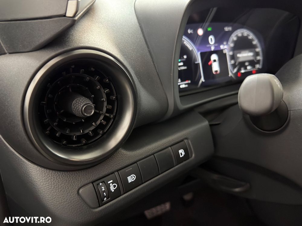 Toyota C-HR 1.8 HEV 140 CP 4x2 CVT Dynamic - 10