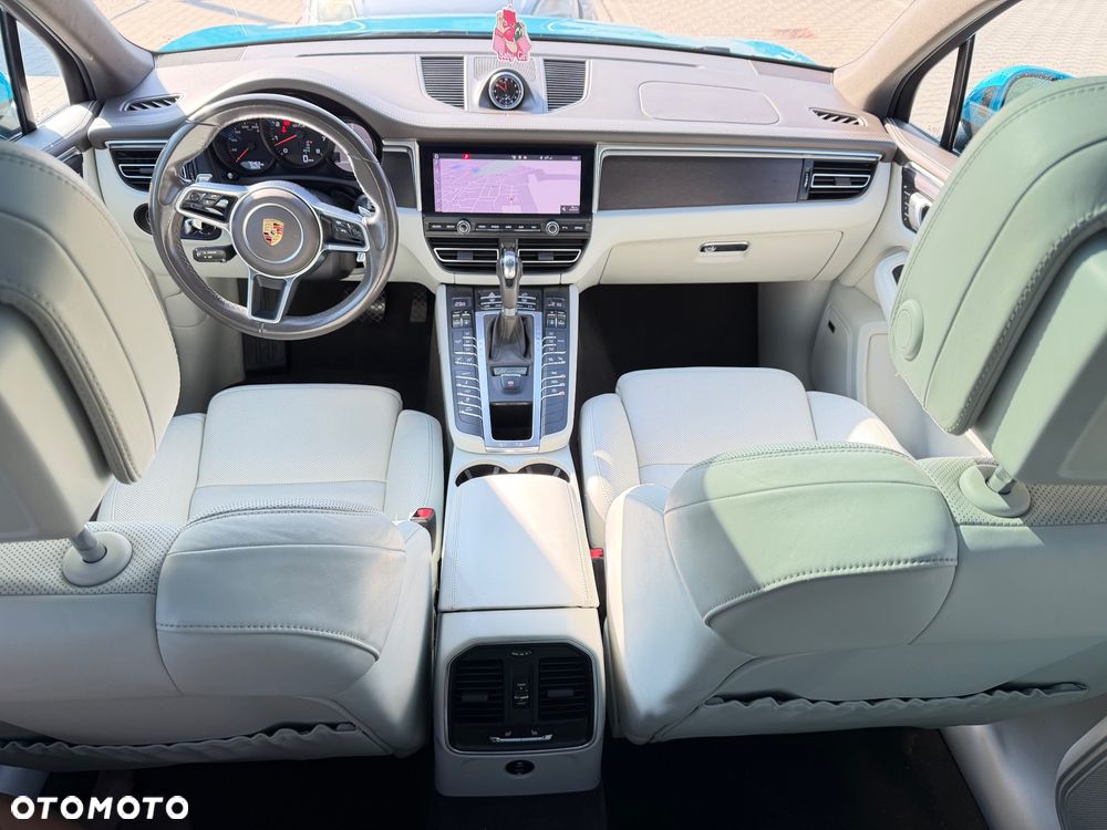 Porsche Macan - 20